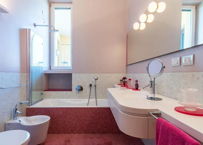 Luxury 2bed-2bath With Private Car Park Lejlighed
