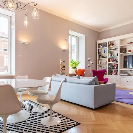 Luxury 2bed-2bath With Private Car Park